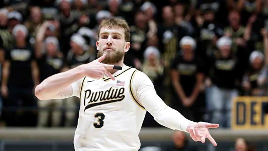 Photo From Purdue Basketball Practice Shows Braden Smith Getting Major Ups