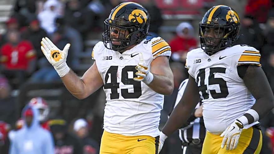 Iowa Hawkeyes DE Ethan Hurkett Picks Breakout Stars for 2025 Season