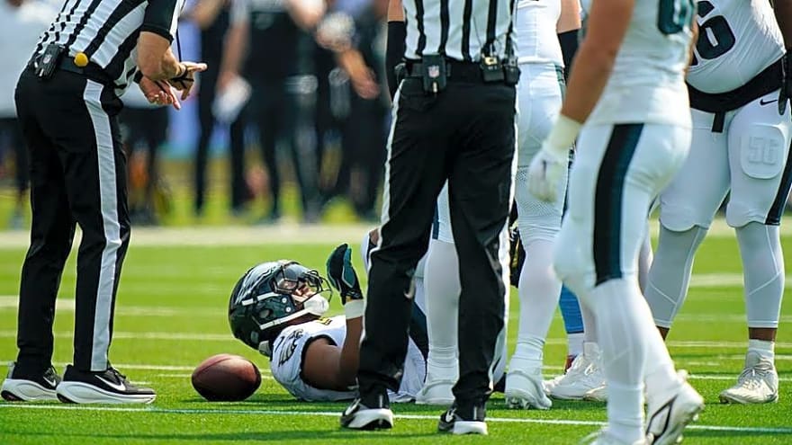 How Bears Can Prey on Eagles' Identity Crisis After Saquon And Dallas Goedert's Injuries