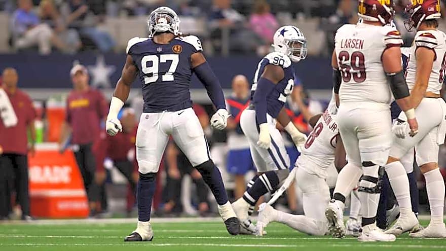 Cowboys star makes appearance at Nike youth football camp