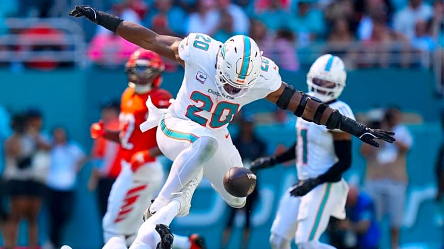 Insider Names Cowboys Among Top Fits for Dolphins All-Pro LB at Trade Deadline