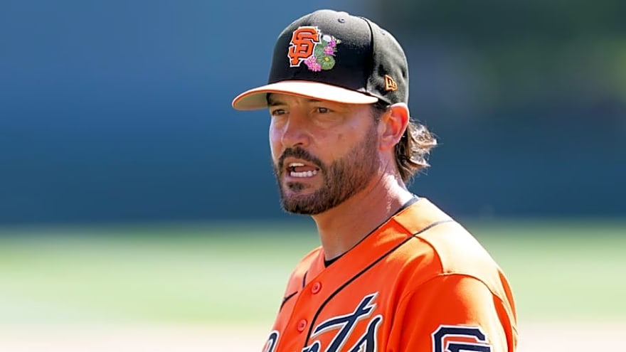 Projecting San Francisco Giants’ Opening Day 26-Man Roster Against Yankees