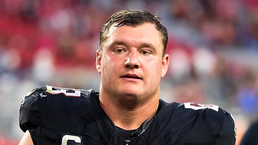 Falcons Chris Lindstrom a Doubt after Picking Up Injury vs. Steelers