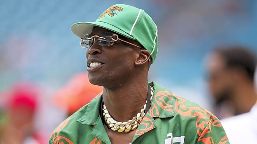 Bengals Legend Chad Ochocinco Johnson Has Surprising Reaction When Addressing Wide Receivers at Workout