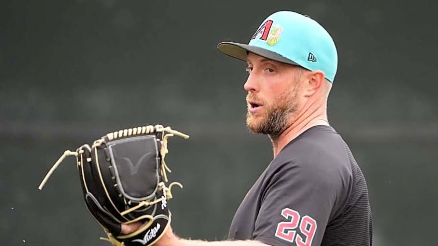 D-backs Reveal Date for Merrill Kelly's First Spring Start