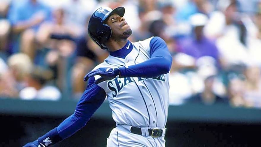 Ken Griffey Jr. Shared Heartfelt Words with Braves Legend Andruw Jones