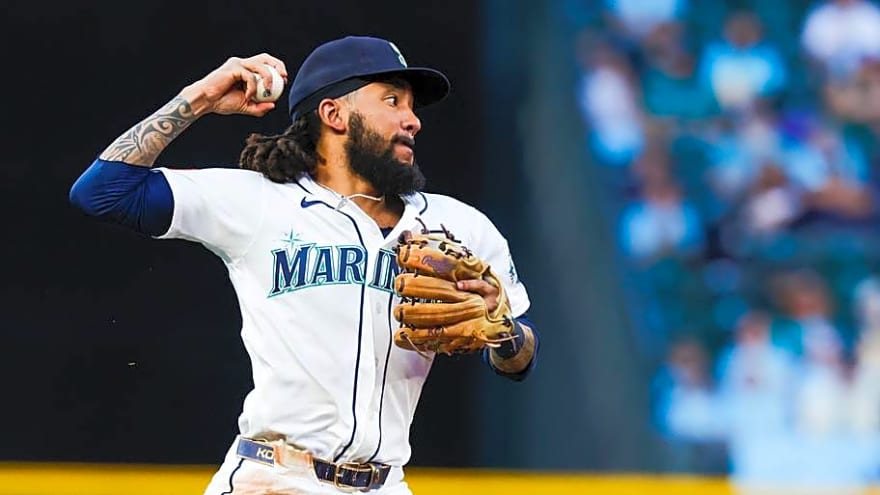 J.P. Crawford’s Projected $20 Million Deal Creates a Mariners Reunion Dilemma