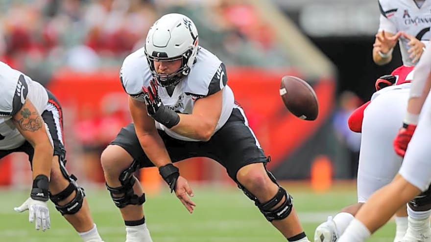Cincinnati Bearcats Mainstay Officially Declares for 2026 NFL Draft
