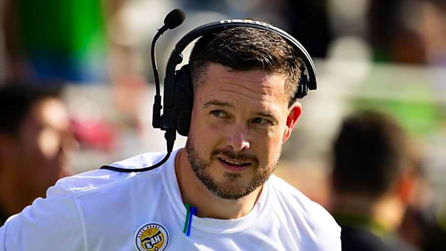 Why Oregon Coach Dan Lanning Is Under More Pressure Than Ever