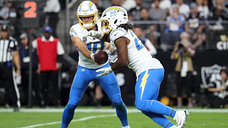 Chargers Free Agent Shows Impressive Workout After Brutal Injury
