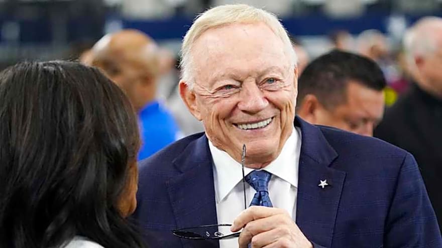 Jerry Jones defelects criticism of viral comments ignoring Cowboys&#39; defensive woes