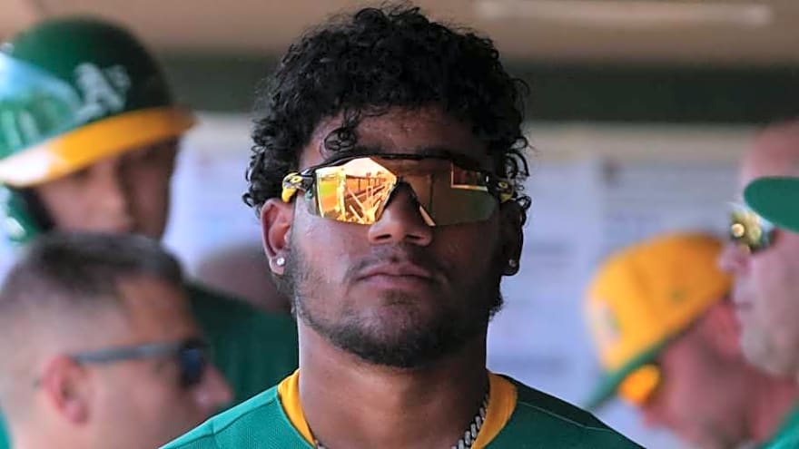 A's Top Prospect Leo De Vries Leaves Spring Game Early