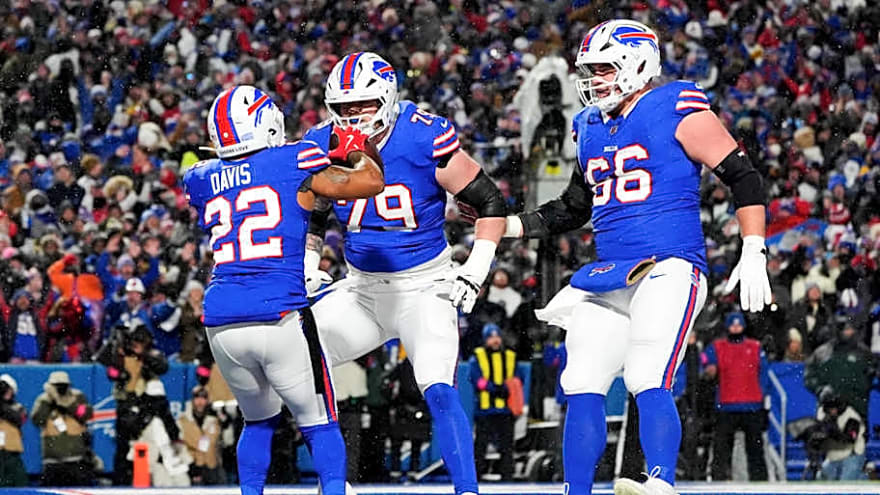 Bills&#39; camera-shy starter reveals his mother&#39;s advice for &#39;Hard Knocks&#39;