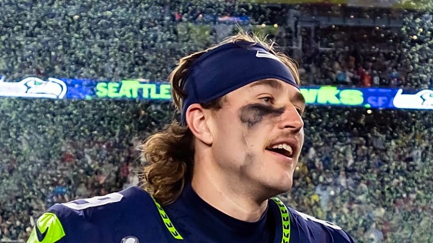 3 Free Agent WRs Seahawks Can Sign After Jake Bobo Injury