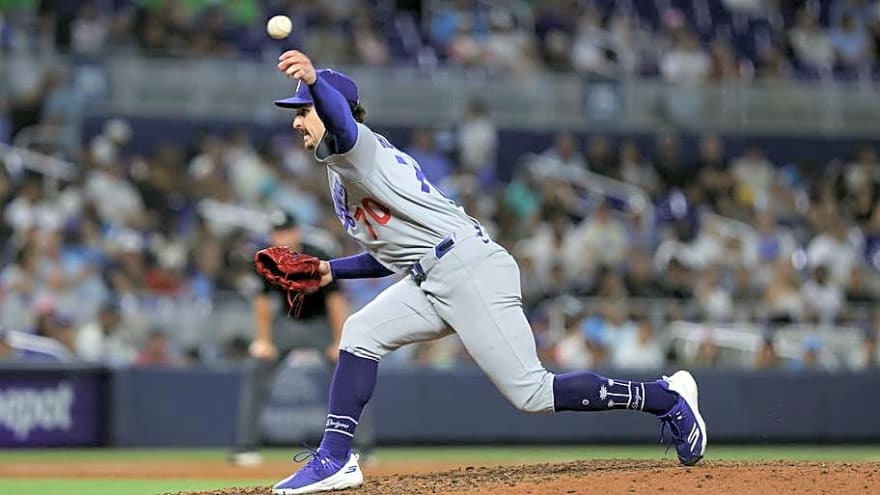 Dodgers Announce Starting Pitcher, Roster Move for Thursday's Game vs Reds