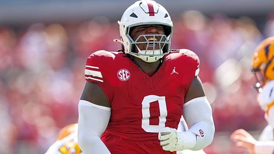 New Dallas Cowboys 2026 NFL Mock Draft Adds Raw DT With Massive Upside