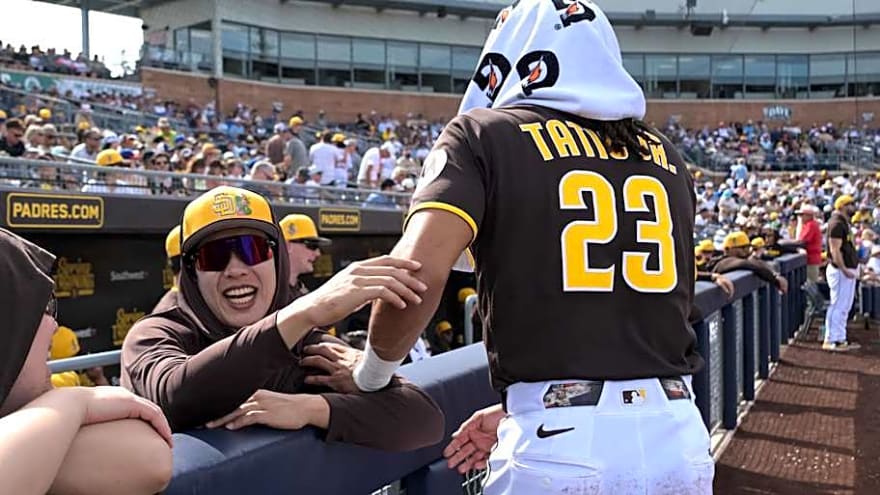 Padres Option 29-Year-Old Infielder Ahead of Cubs Series