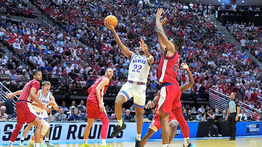 Pre Elite 8 NBA Mock Draft: Bucks Land Top-3 Pick