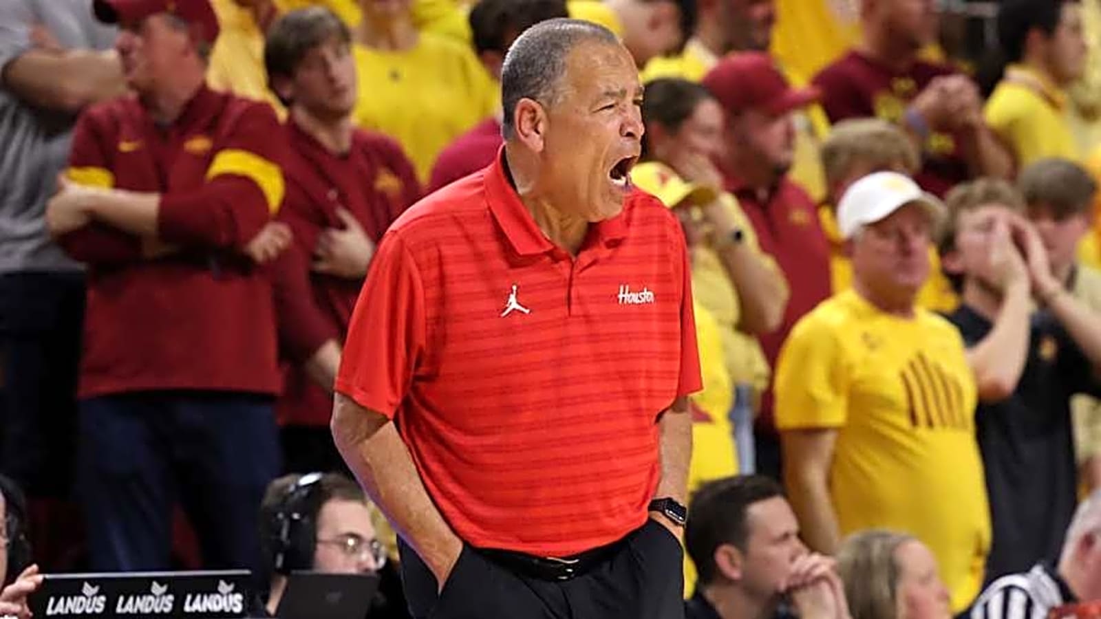 Houston Cougars Drop in Recent Bracketology Prediction