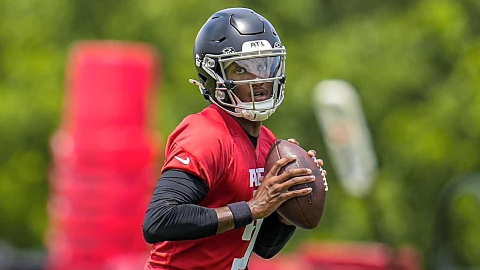 PFF Predicts Ceiling and Floor for Falcons Michael Penix Jr