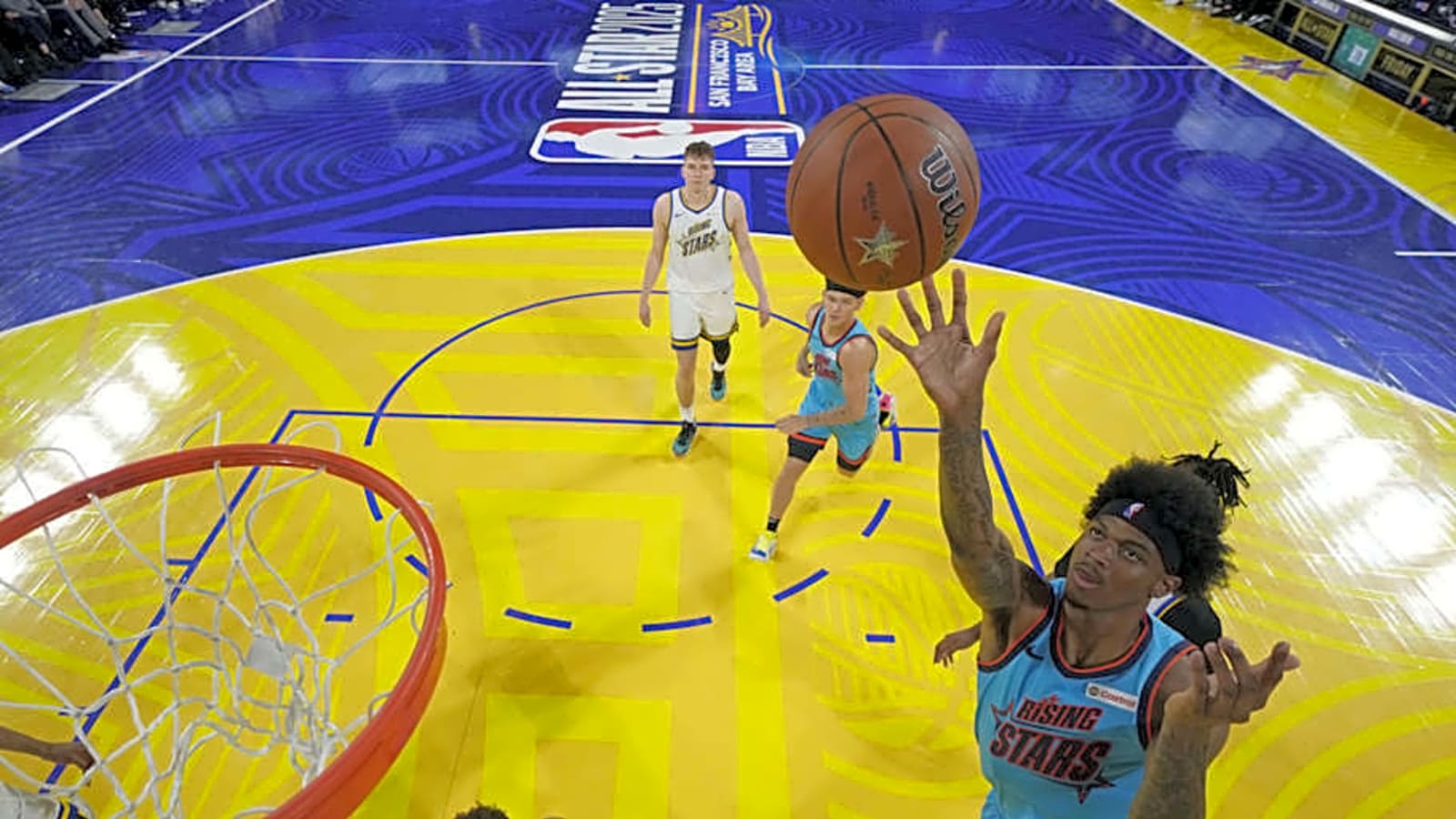New York Knicks Reportedly Sign 19-Year-Old Forward