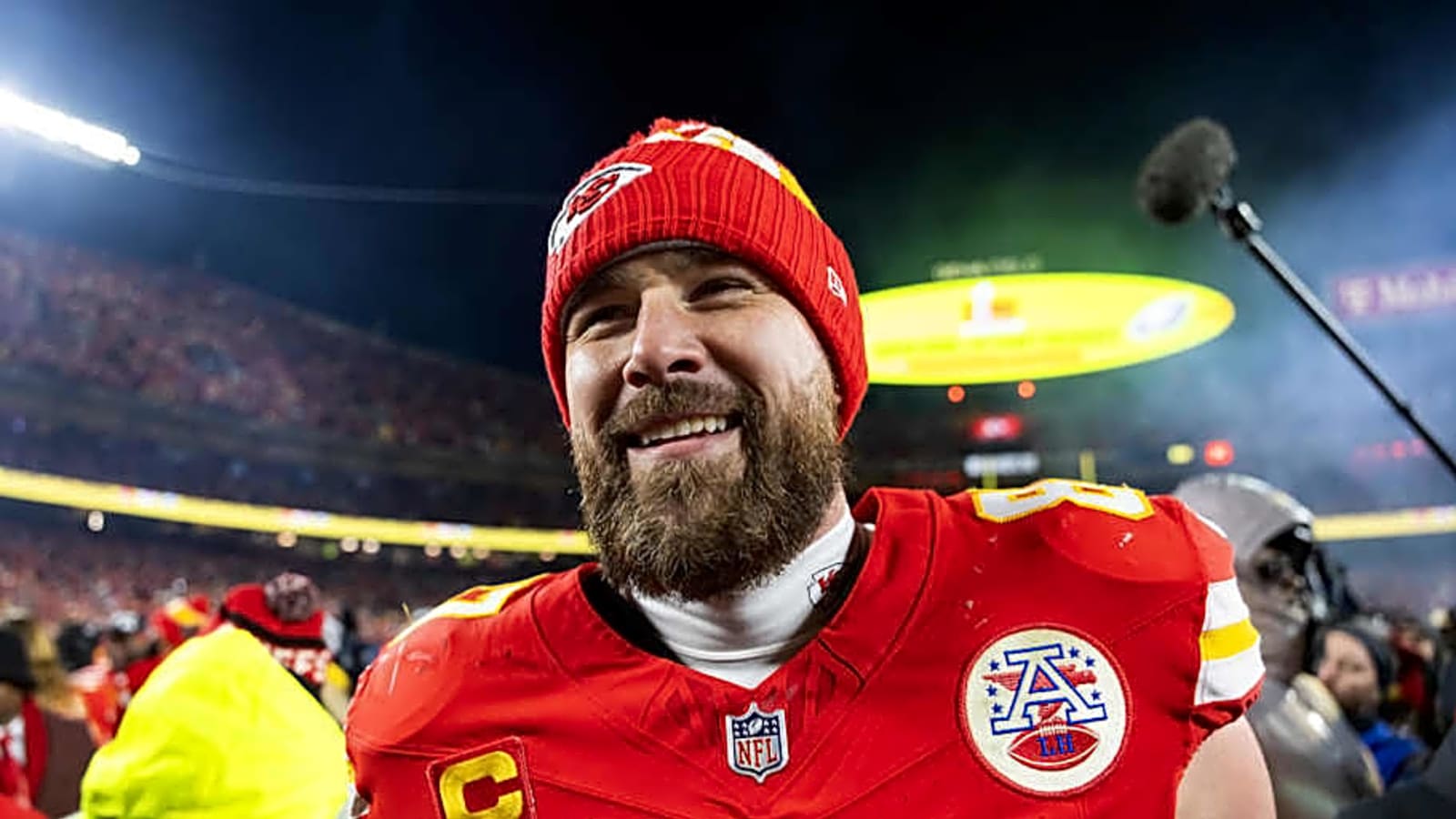 Social Media Reacts to Travis Kelce&#39;s Viral Dance Video