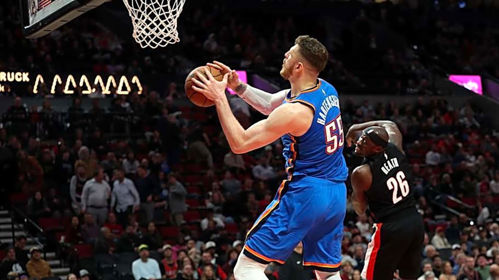 Shorthanded OKC Thunder Need More From Isaiah Hartenstein