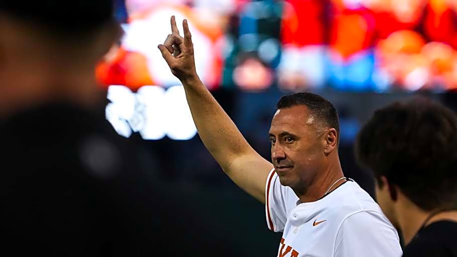 Steve Sarkisian Highlights &#39;Turnaround&#39; Moment as Texas Longhorns Head Coach