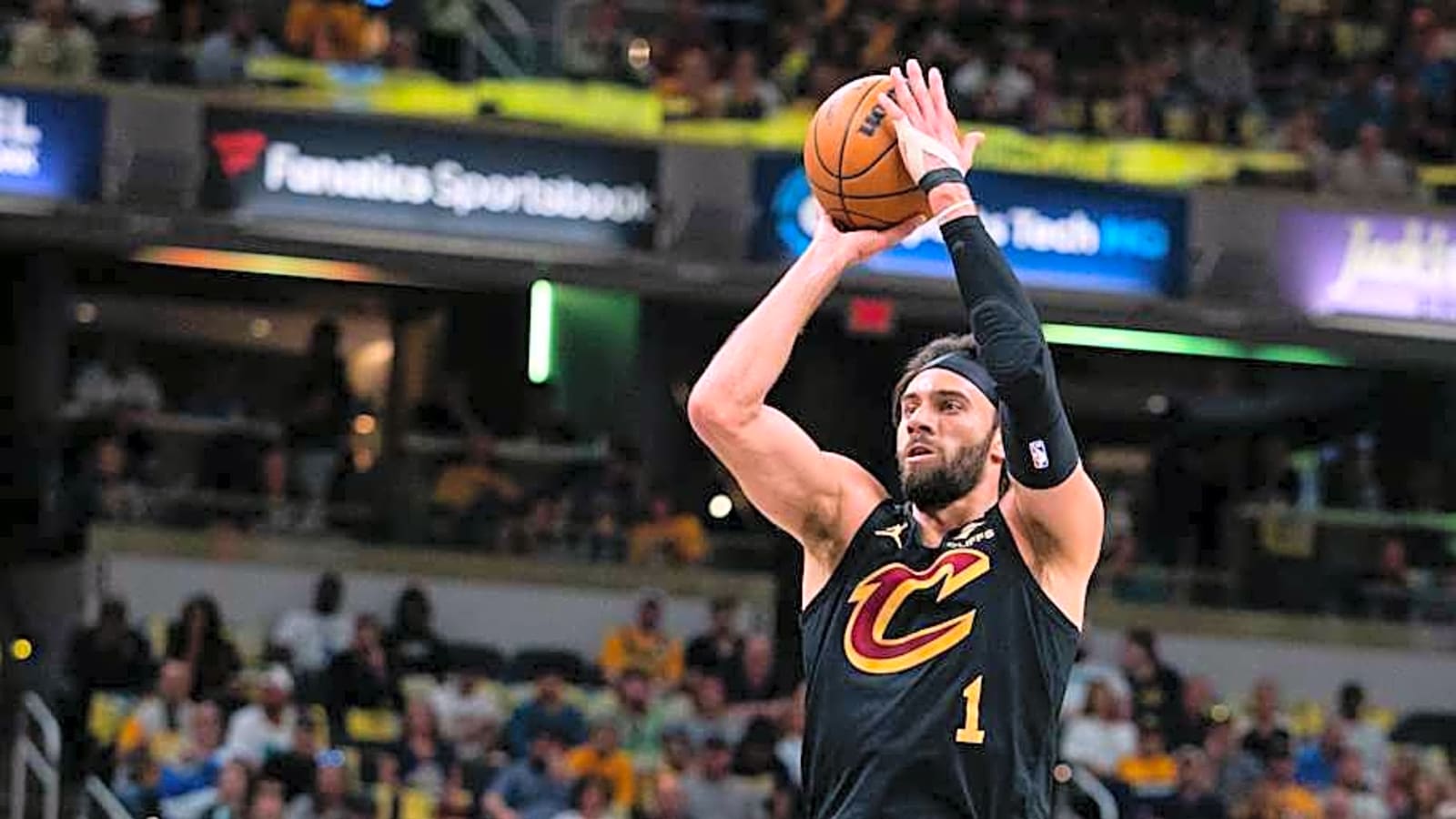 Cleveland Cavaliers’ Championship Goal Clear as Max Strus Shares Team&#39;s Mindset