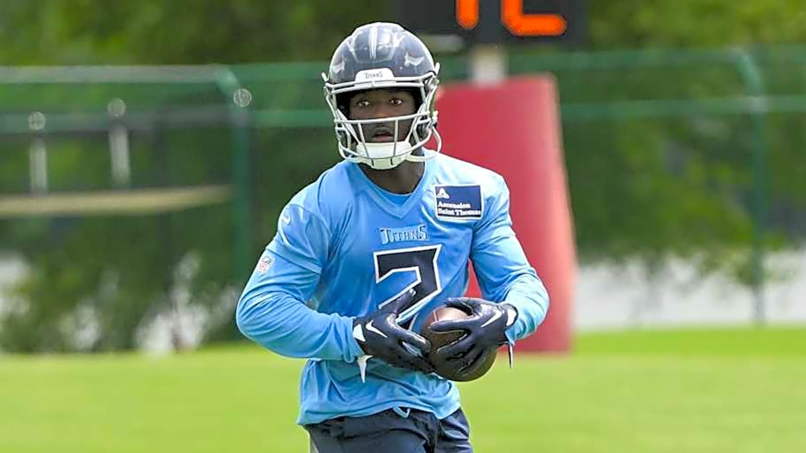 Titans RB Reveals Goal For Upcoming Season