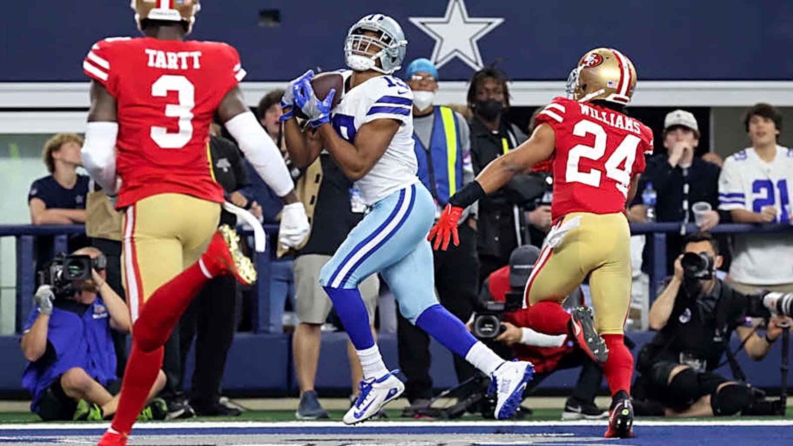 Cowboys named possible landing spot for familiar playmaking WR after draft
