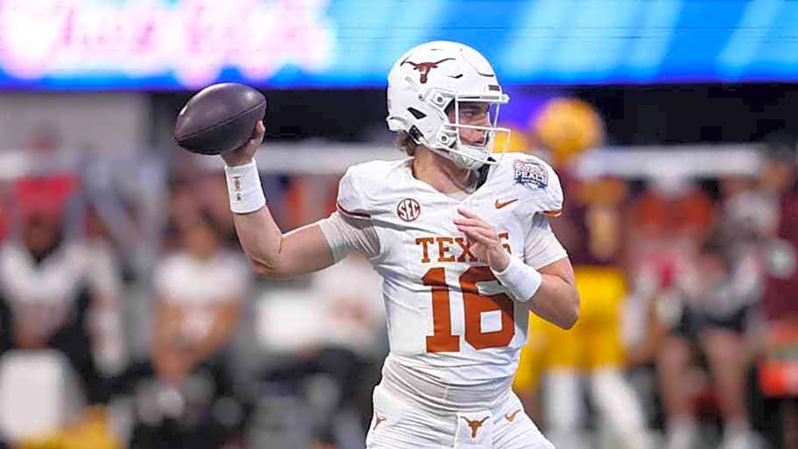 Steelers Named Frontrunner for Top Incoming QB