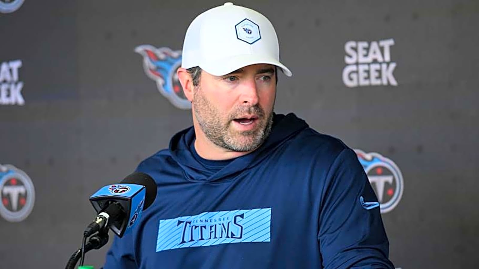 Titans Warned to Steer Clear of One Specific Player