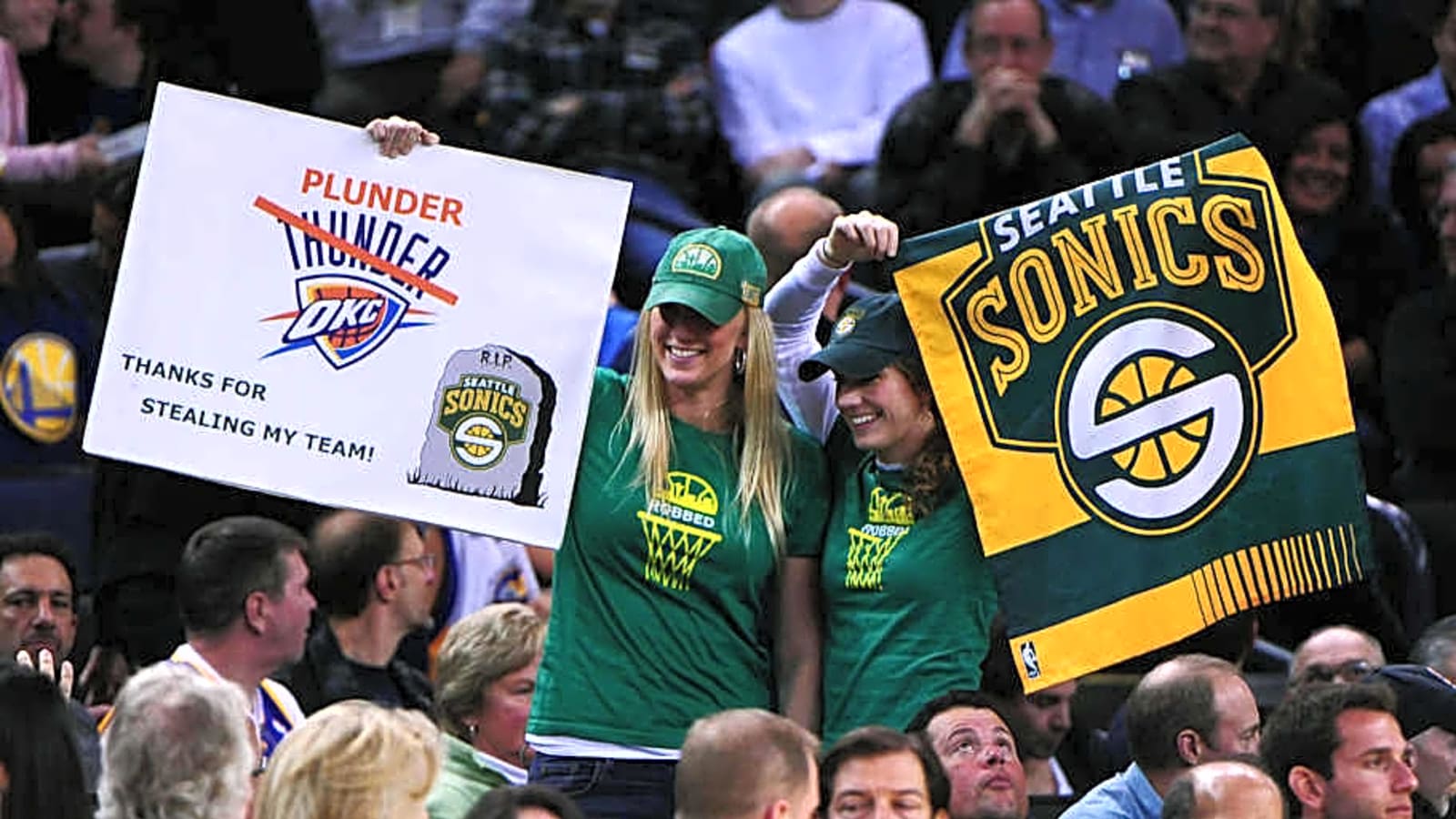 Former Seattle Mariners Broadcaster Puts Out Heartfelt Social Media Message to Seattle Fans
