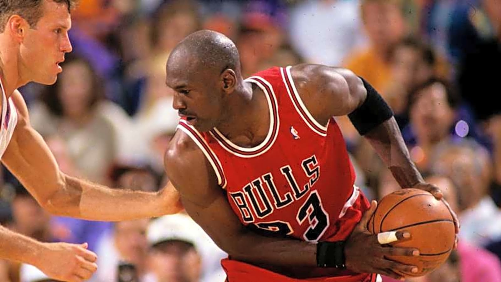 Michael Jordan, Kobe Bryant Memorabilia Sells for Record-Setting Price