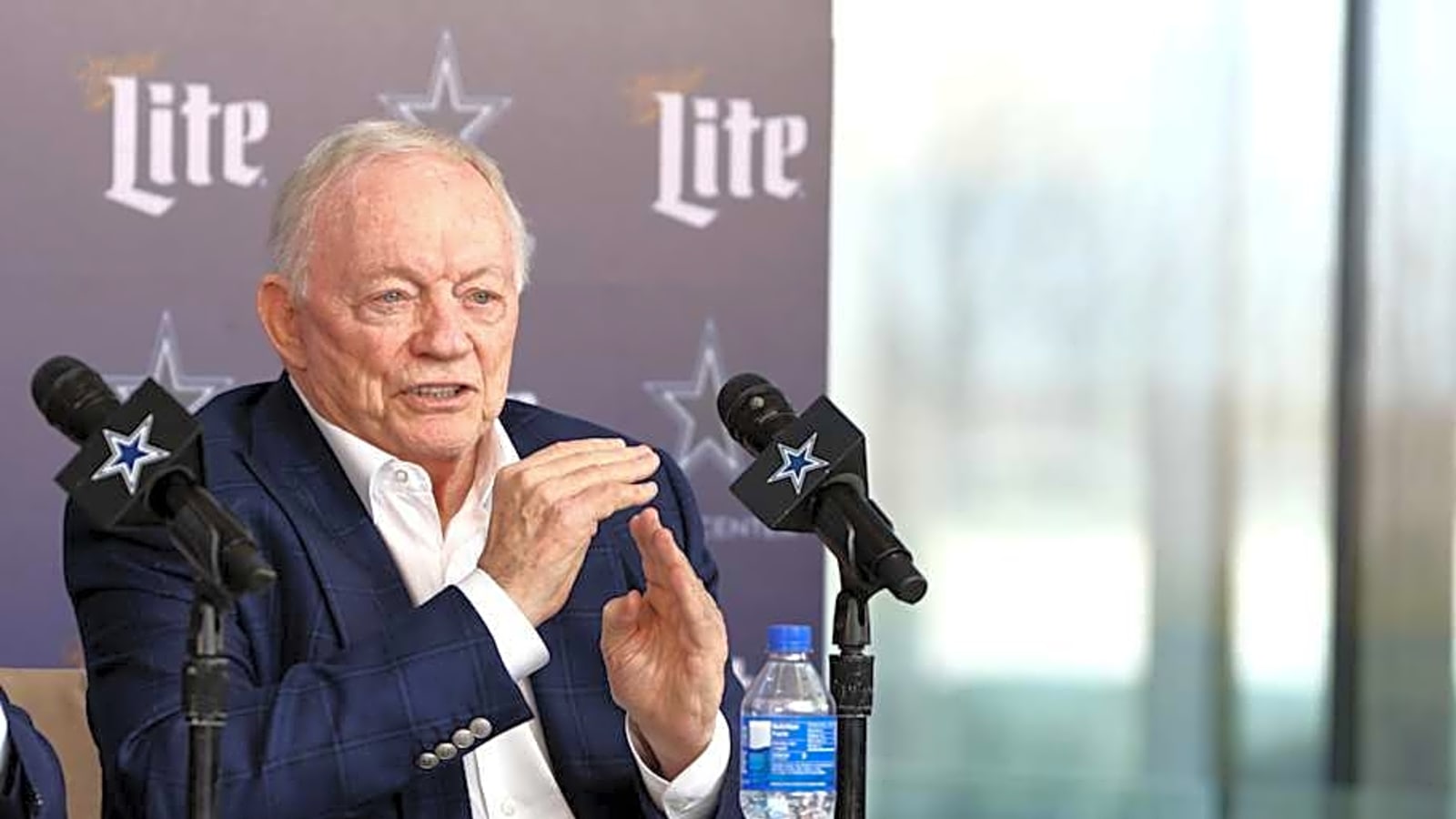 Jerry Jones applauds draft depth, but decision could come down to the wire