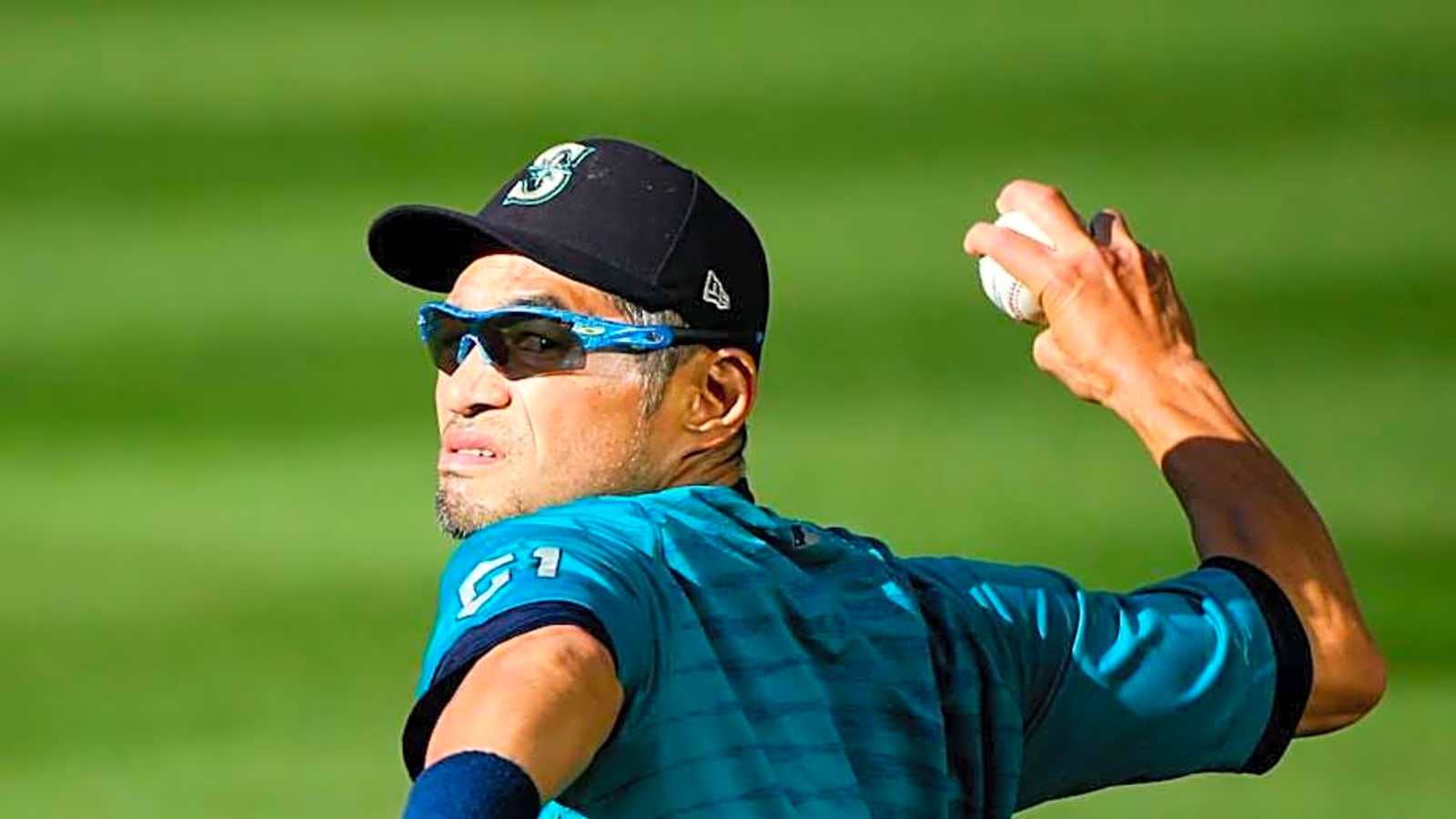 Ichiro Suzuki is Closing in on Some Rare Baseball History with Hall of Fame Induction