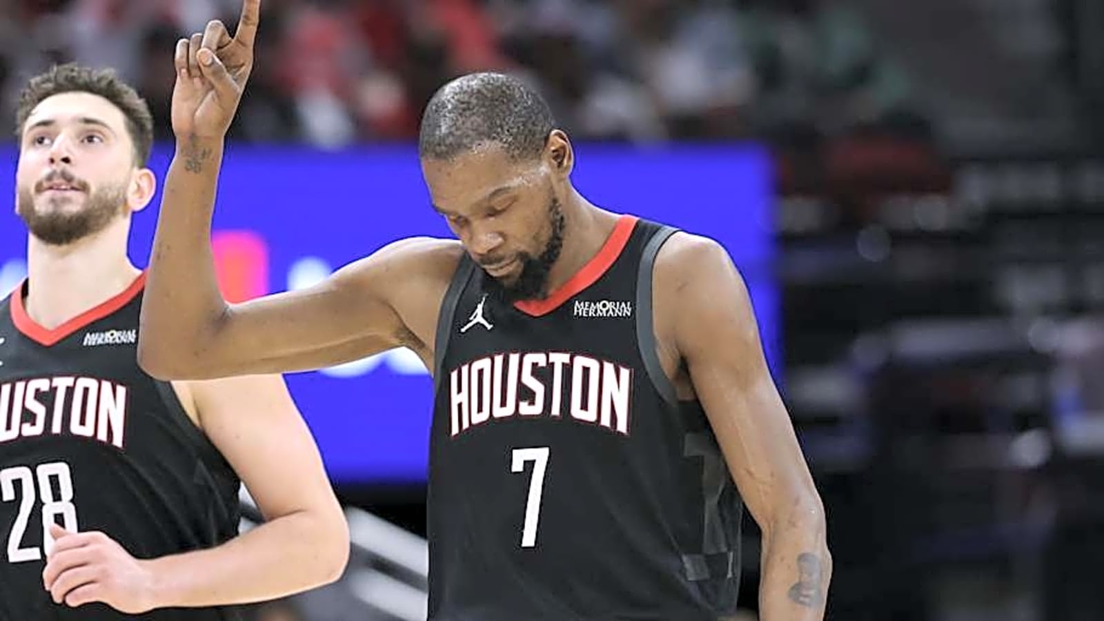 Kevin Durant Adds to Career Achievements in Rockets’ Wild Comeback Victory