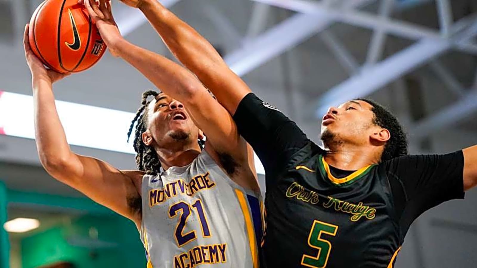 Four-Star 2026 Forward Places Cincinnati in Final Schools List, Announcing Commitment This Week