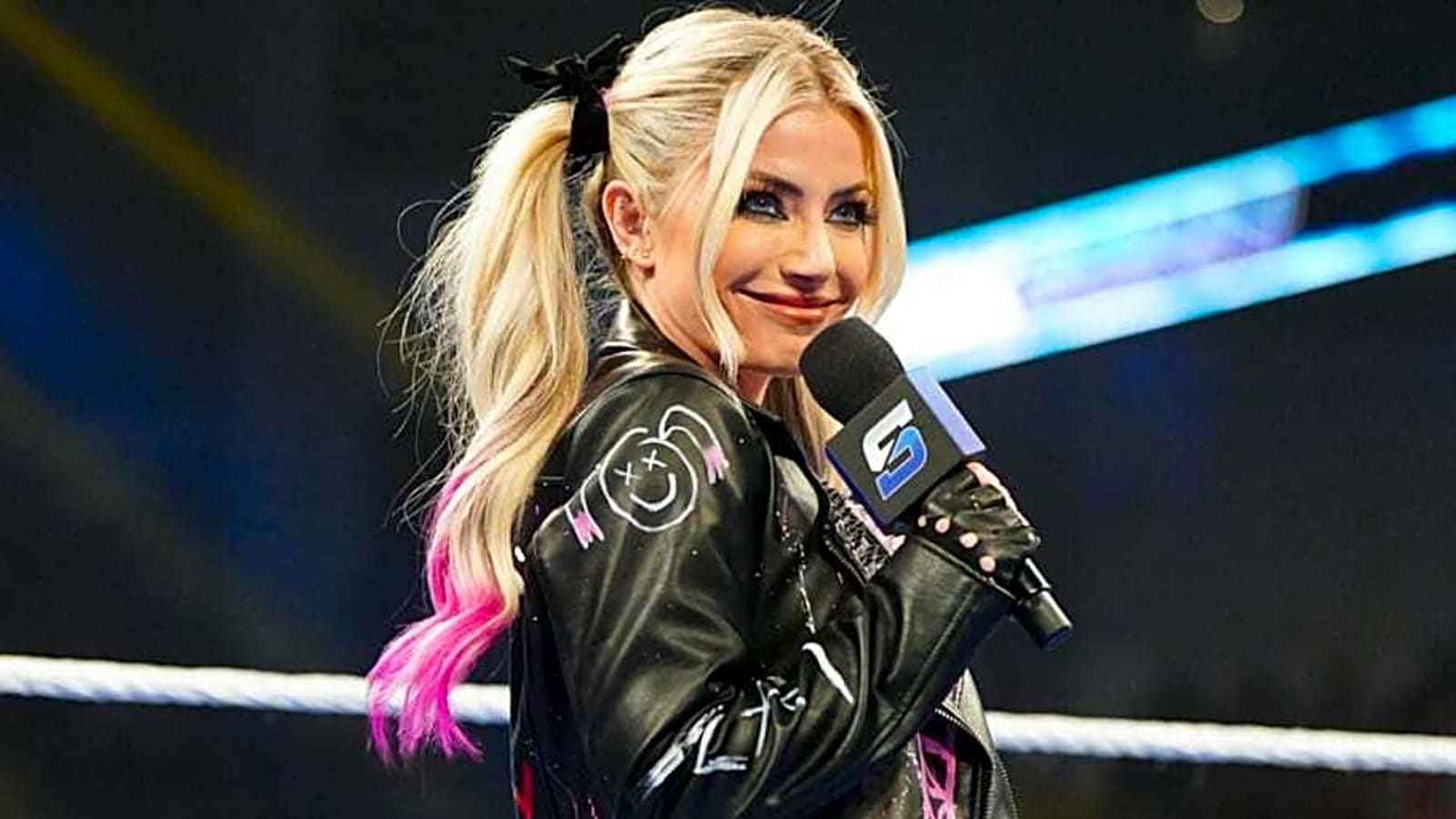 Alexa Bliss Details Crazy Last Minute Decision To Compete In WWE Women&#39;s Royal Rumble