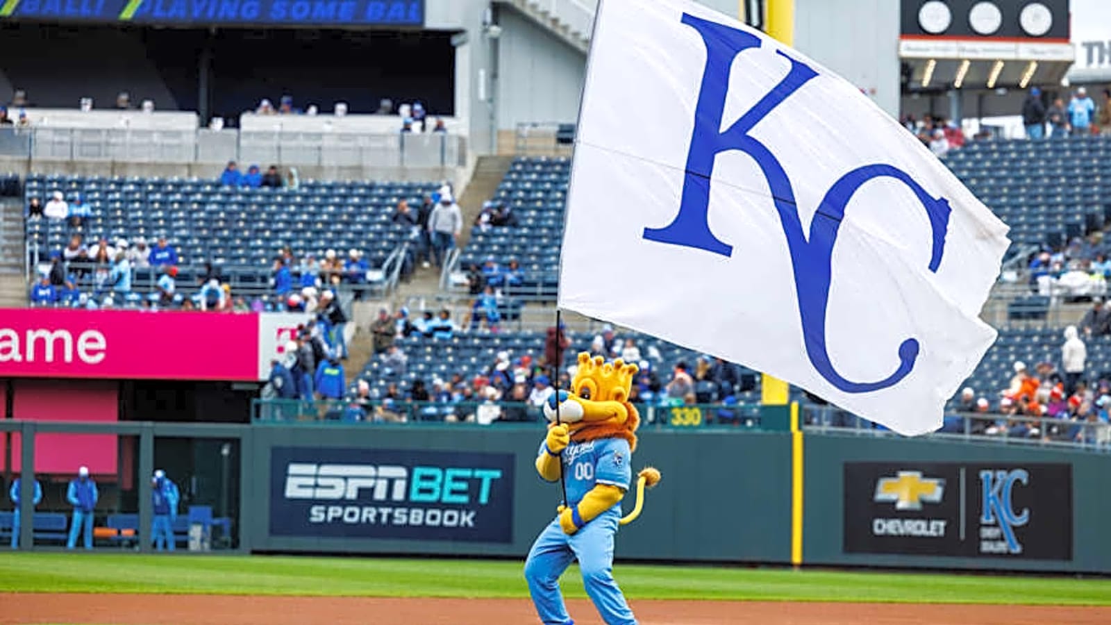 Royals Predicted To Acquire 97-MPH Fireballer Thanks To Scouting Director