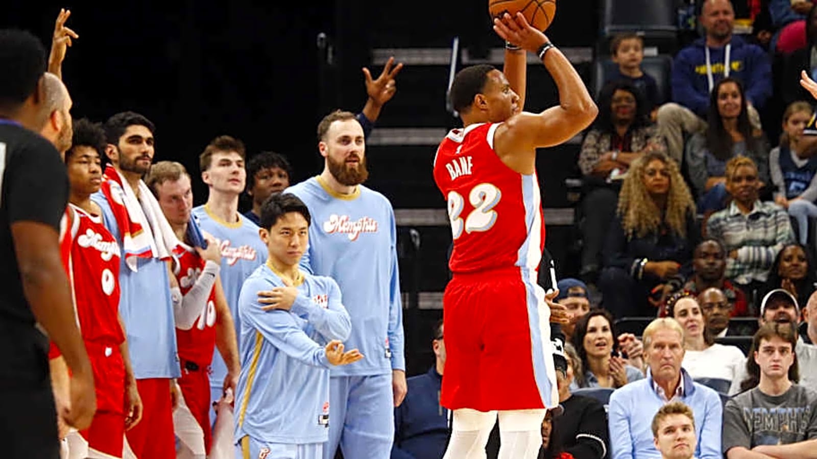 Memphis Grizzlies Announce Signing of 6-foot-3 Guard