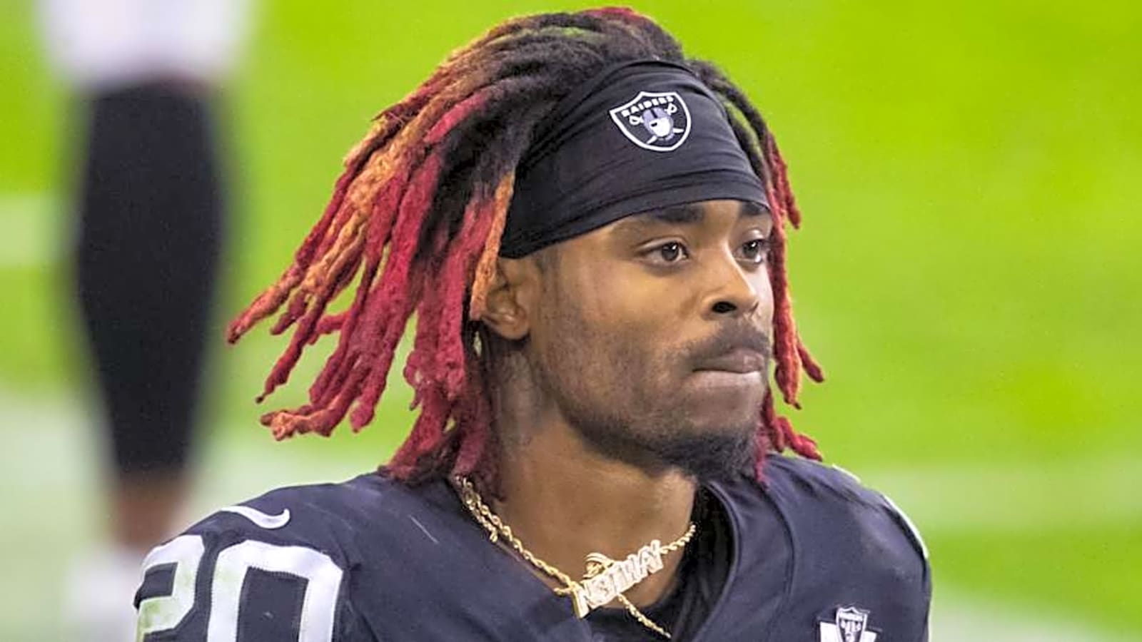 Former Raiders 1st-Rounder Signs with AFC Foe
