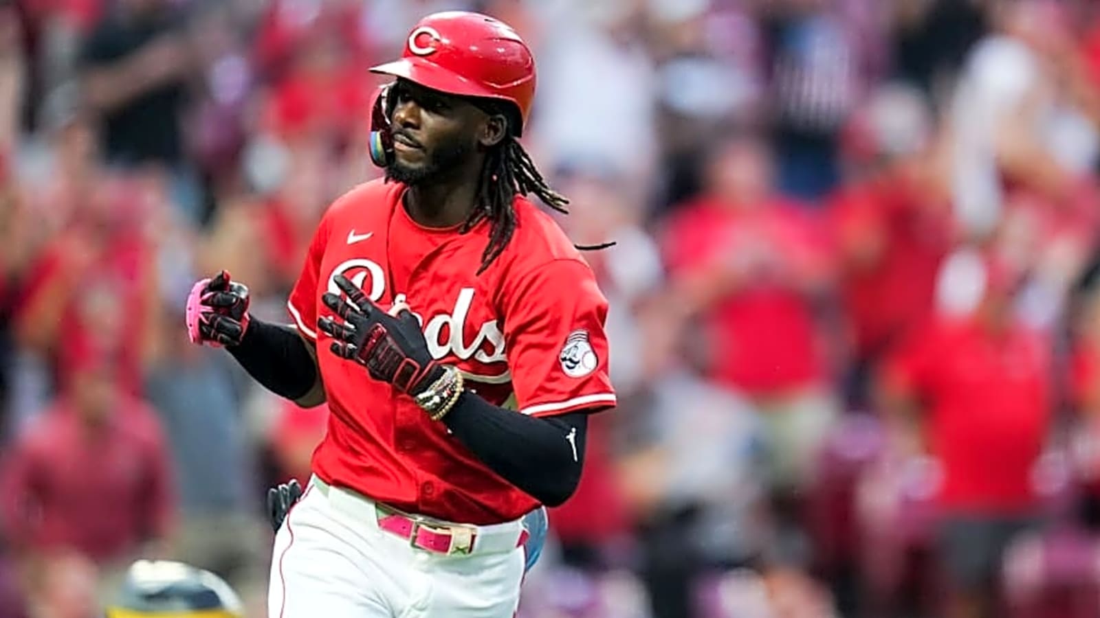 Reds Manager Terry Francona Has Clear Plan for Elly De La Cruz Amid High Expectations