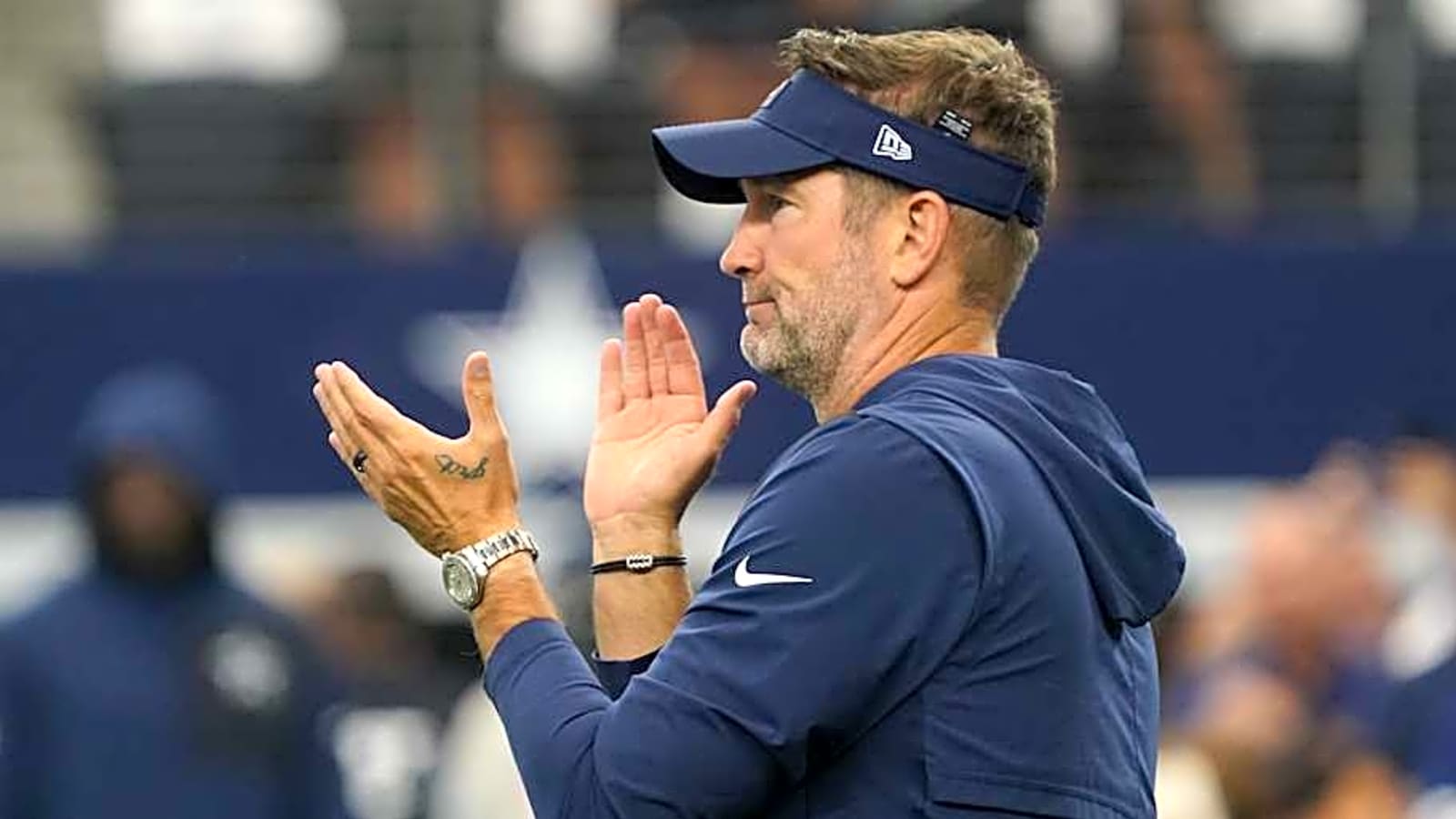 Brian Schottenheimer gives honest review of Jadeveon Clowney&#39;s Cowboys debut