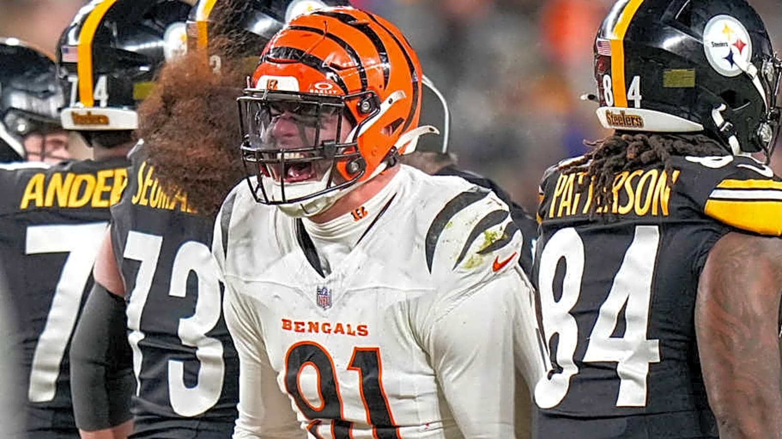 Eagles Not &#39;Frontrunner&#39; For Bengals&#39; Trey Hendrickson