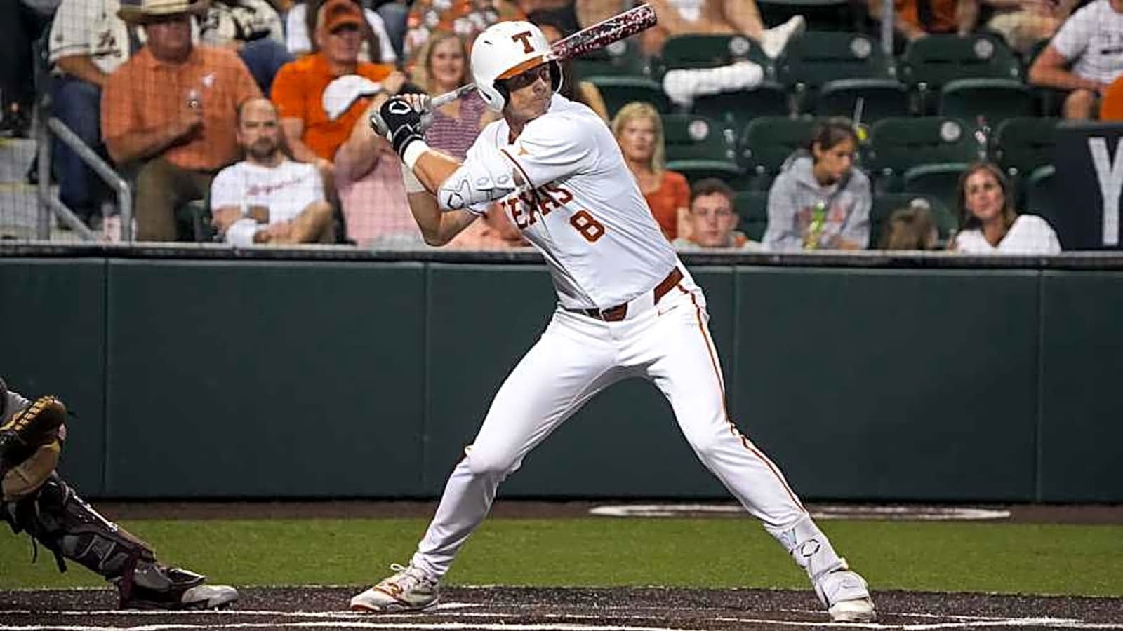 Texas Longhorns Star Transfers to UCLA Bruins
