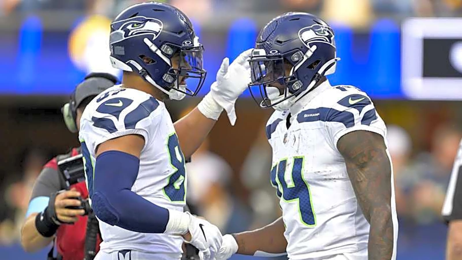 NFL insider suggests Seahawks trade &#39;proven&#39; TE to Aaron Rodgers&#39; Steelers