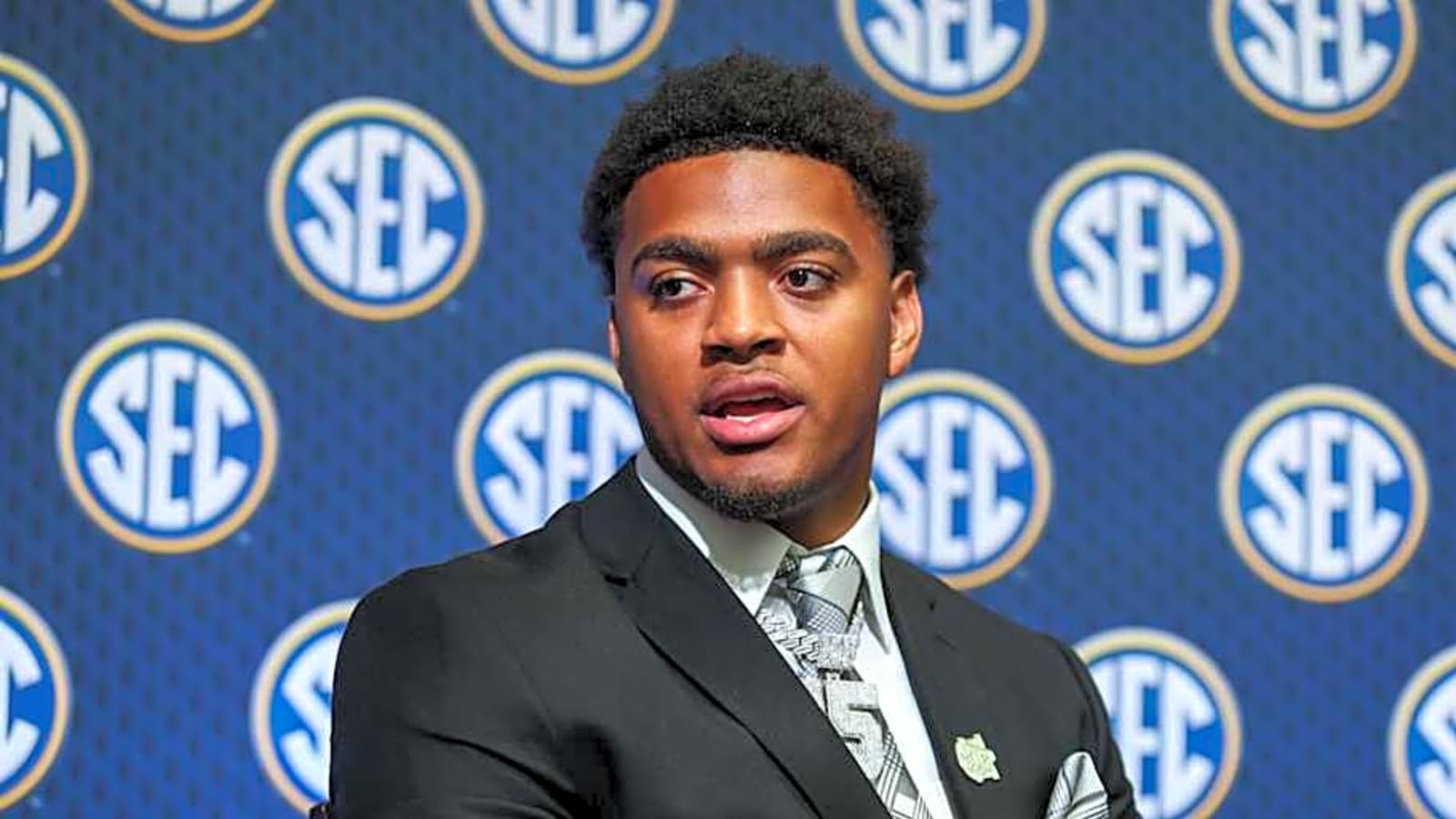 Auburn Tigers DLs Keldric Faulk Puts SEC, Nation on Notice