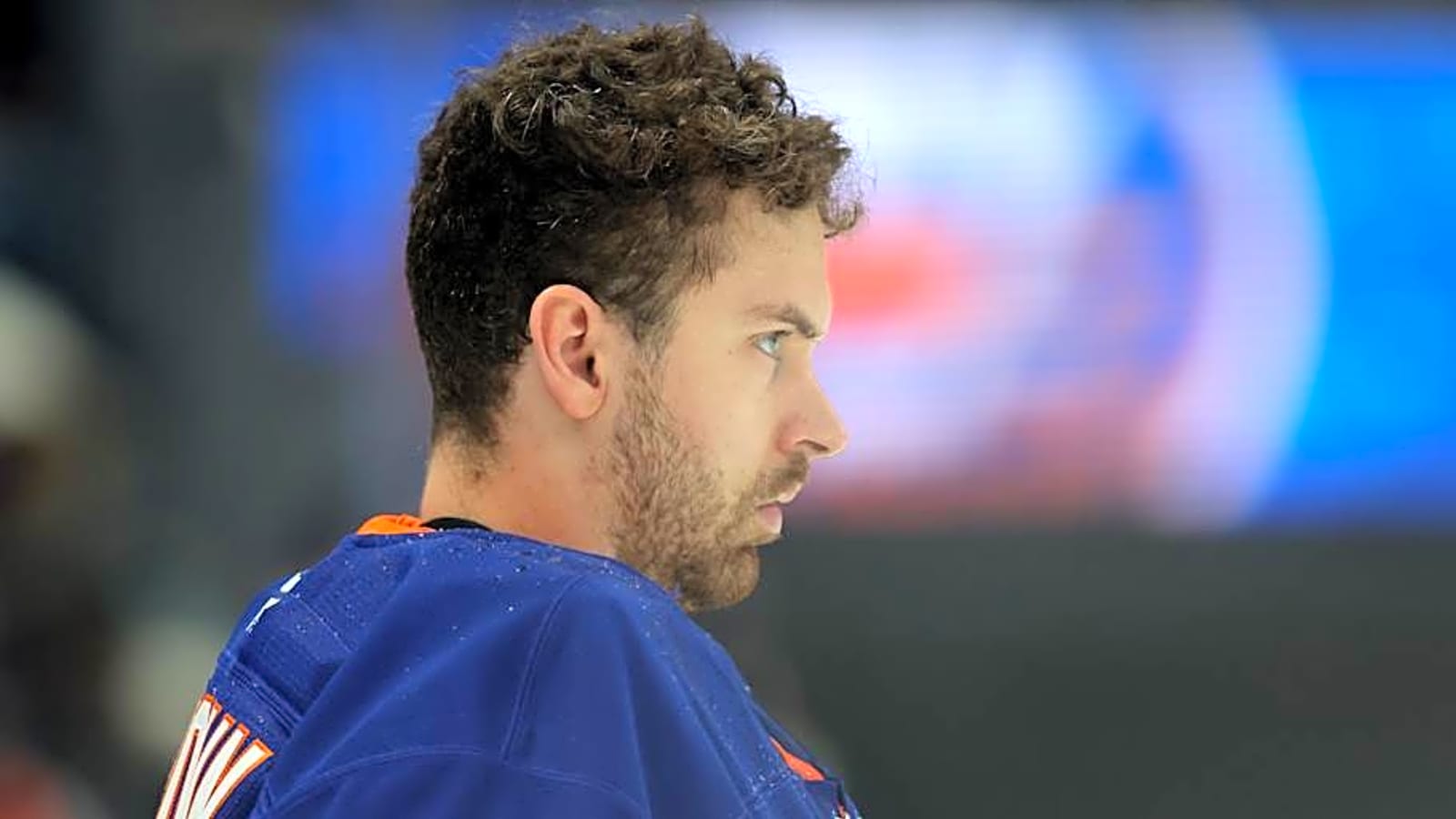 Islanders Change Coaches After Goalie Struggles